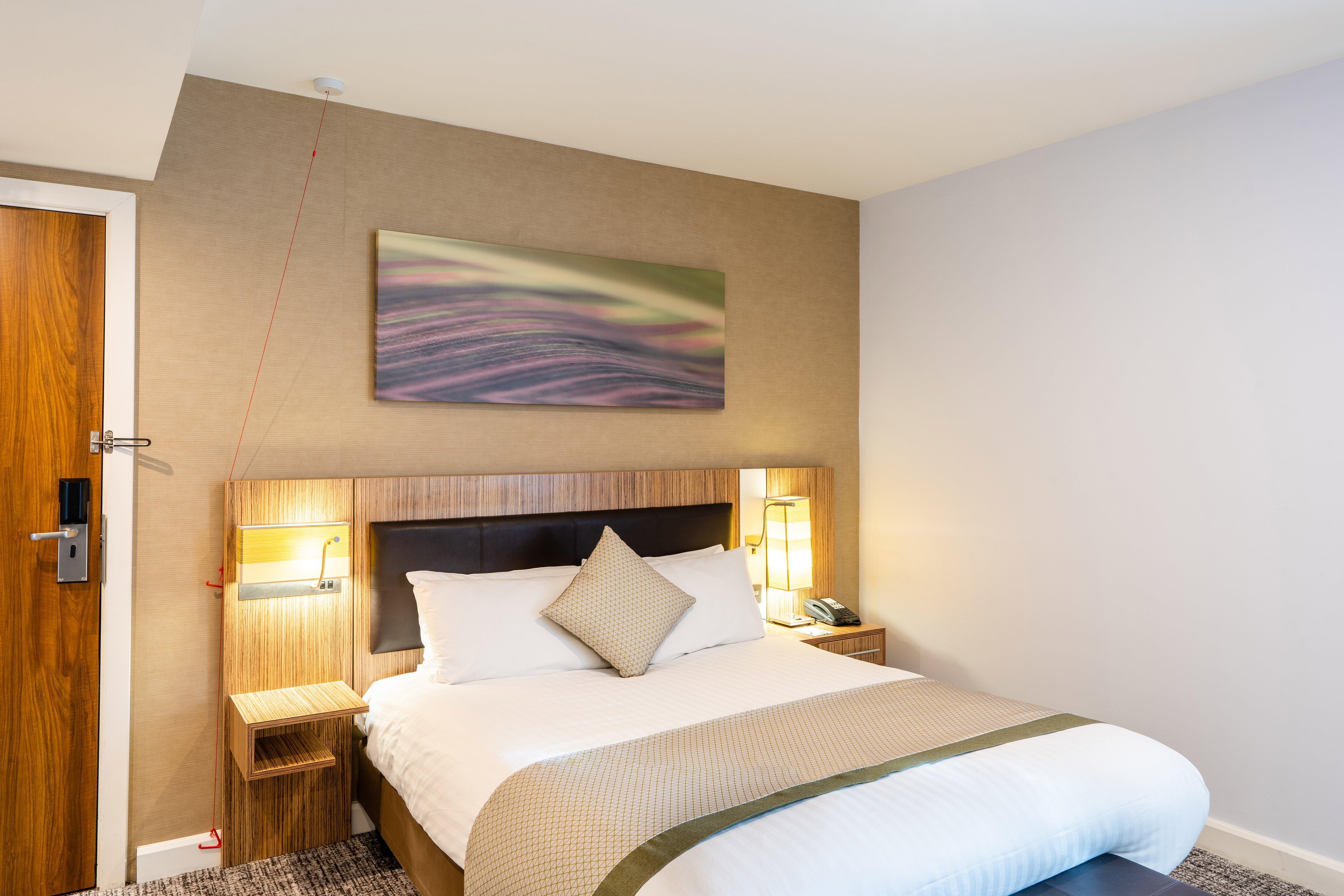 Holiday Inn Stevenage By Ihg Exterior foto