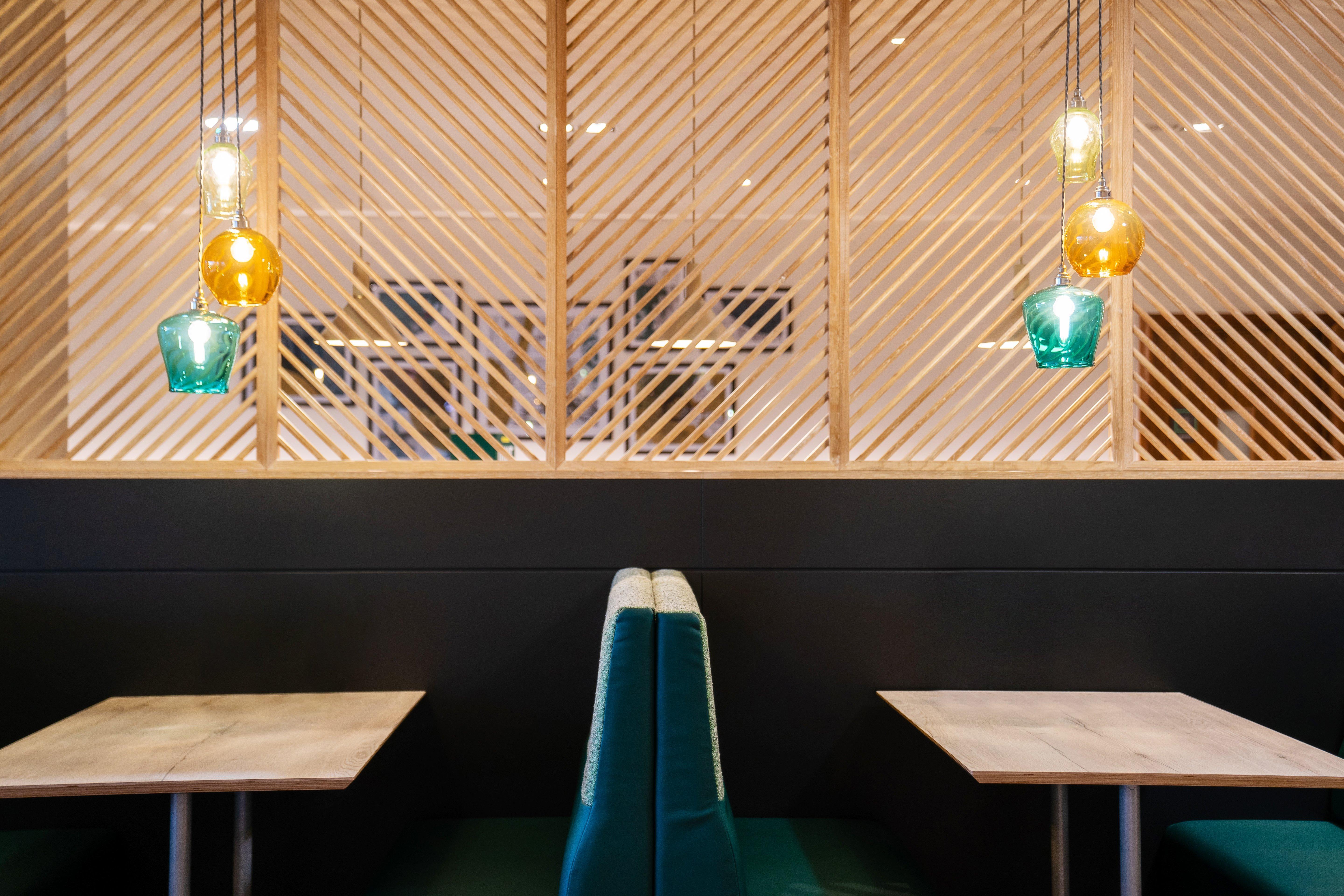 Holiday Inn Stevenage By Ihg Exterior foto