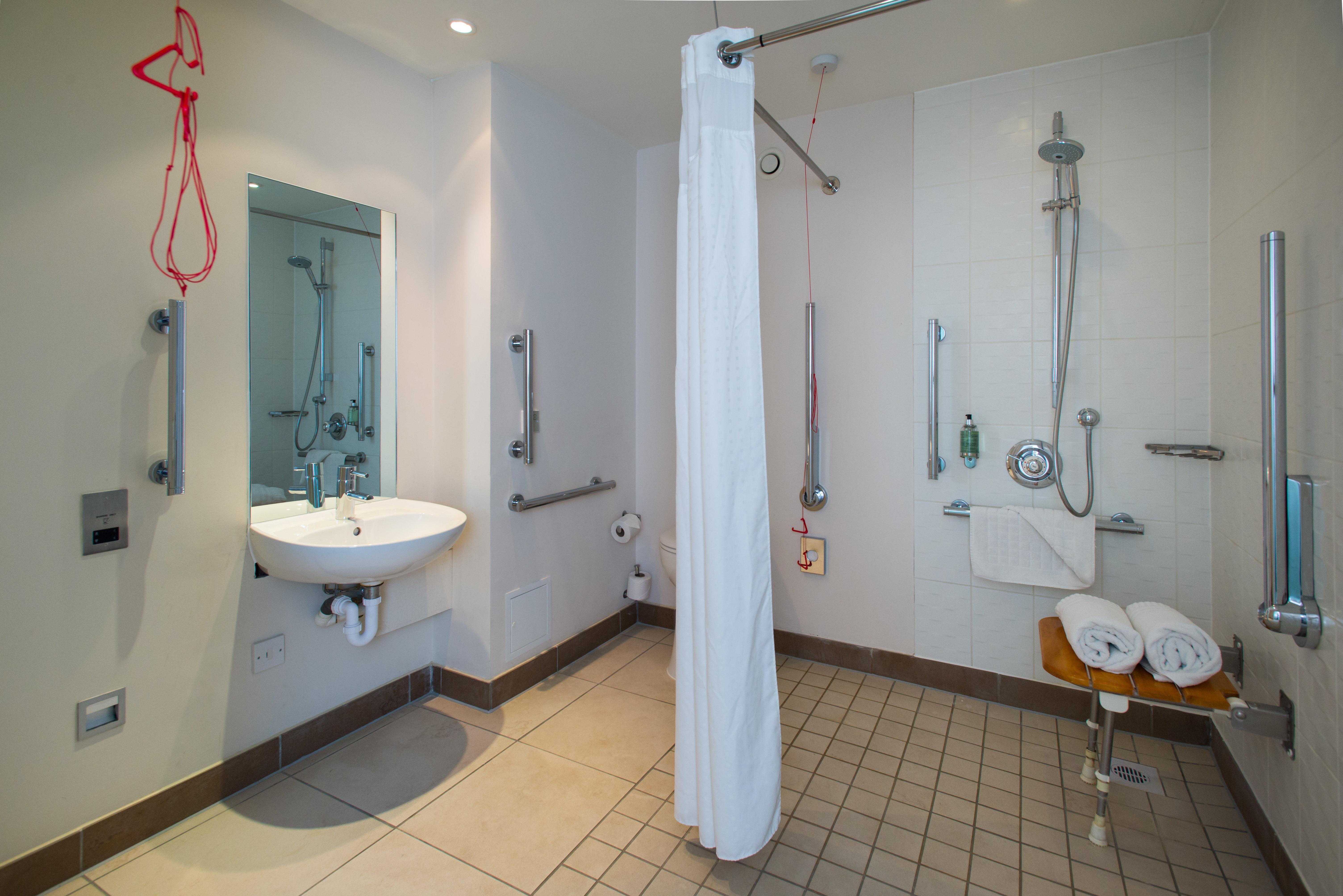 Holiday Inn Stevenage By Ihg Exterior foto