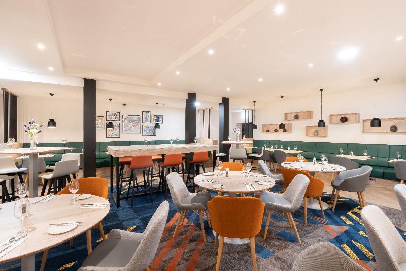 Holiday Inn Stevenage By Ihg Exterior foto
